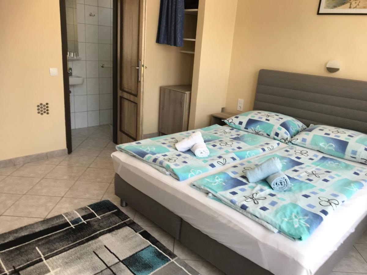 Farkas Vendégház Sopron Esterno foto
