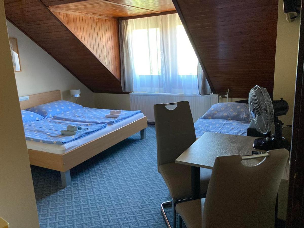 Farkas Vendégház Sopron Esterno foto