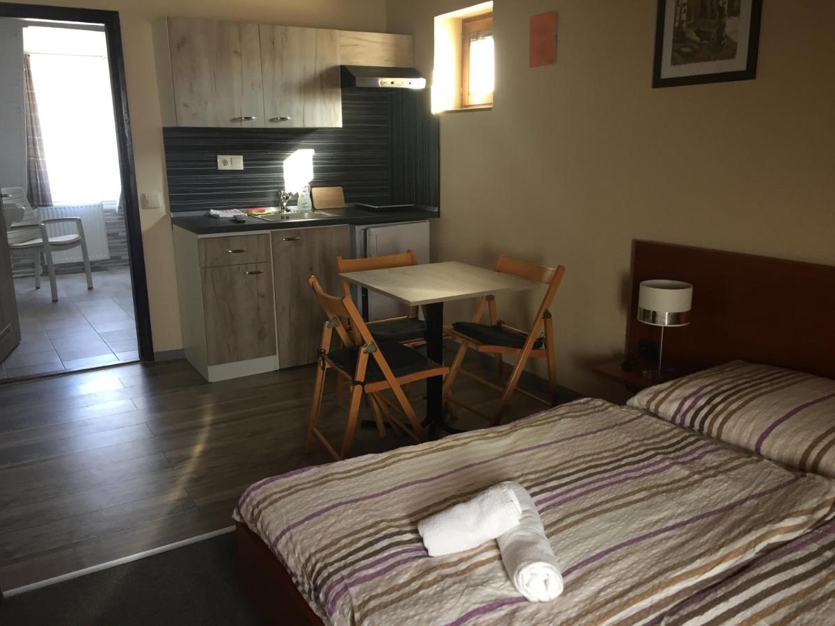 Farkas Vendégház Sopron Esterno foto
